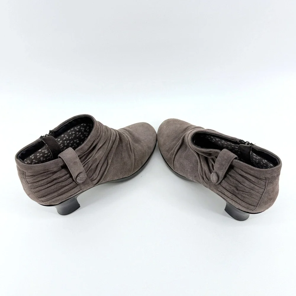 Dansko Buffy Ankle Boots Ruched Suede 40 Taupe Gray Womens Comfort Booties